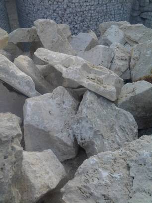  Shapeless Stones of travertine